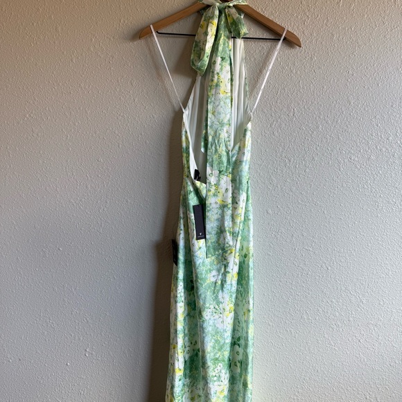 NWT Lulus Glowing Presence Light Green Floral Satin Halter Maxi Dress medium - Picture 4 of 8